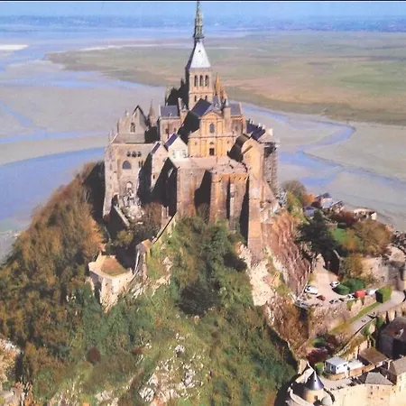 Au Coeur De La Baie Frühstückspension *