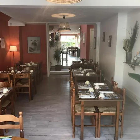 Au Coeur De La Baie Frühstückspension *